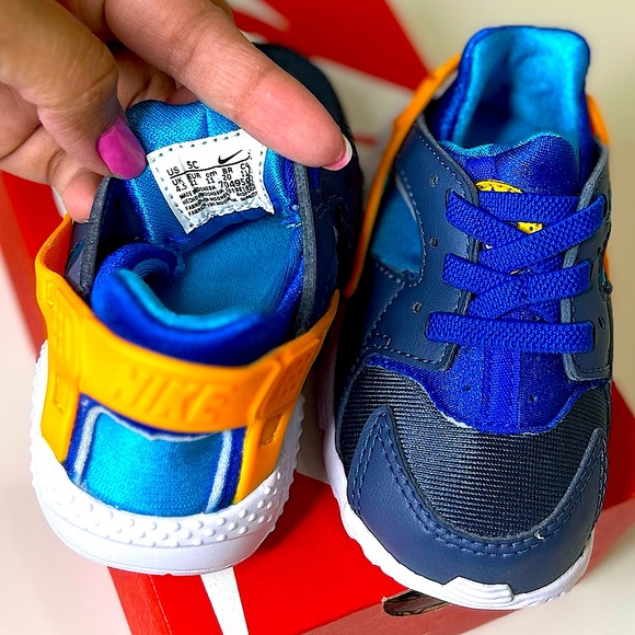 Toddler Nike Huarachi Shoes - Picture 5 of 5